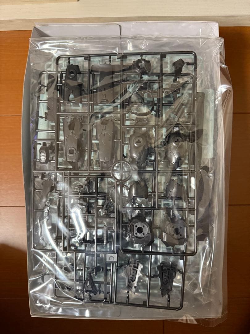 コトブキヤ アーマードコア ラインアーク ホワイトグリント ガンメタリックver