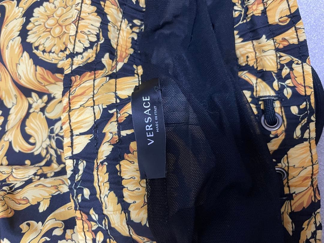 VERSACE スイムショーツ 水着 メンズ バロック柄 イタリア製