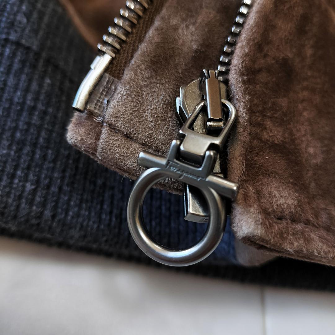 サルバトーレフェラガモ スエードモトブルゾン 50 L レザージャケット 羊革