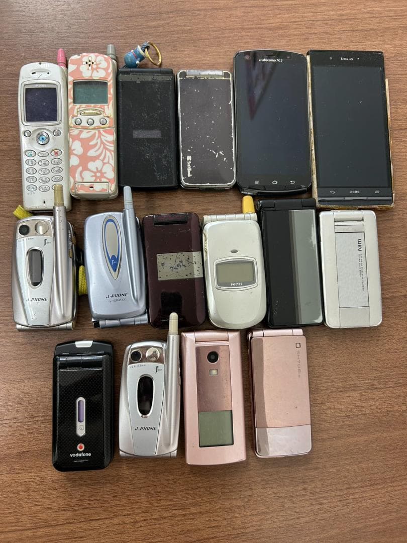 【C】✧ガラケー・スマホ おまとめ 16台まとめ ジャンク✧