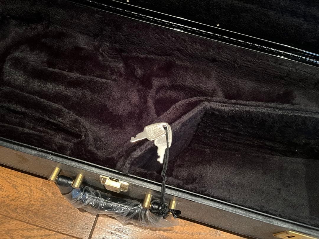 Selmerケース 鍵付き (アルトサックス用)