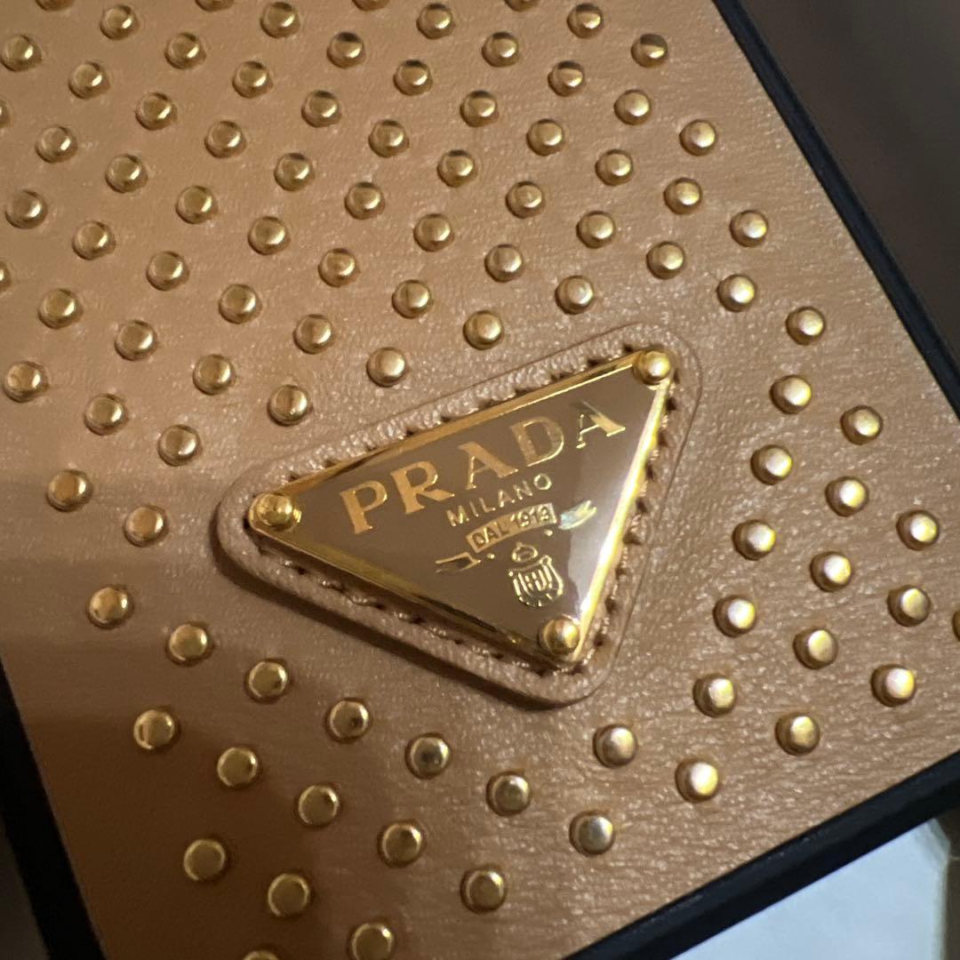 65000円 prada iphone16pro 正規品