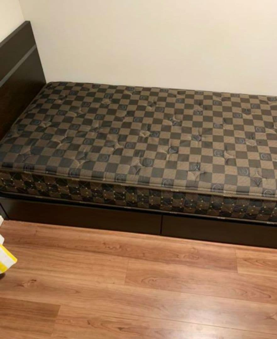 【超美品】日本製ベッド&Sertaマットレス