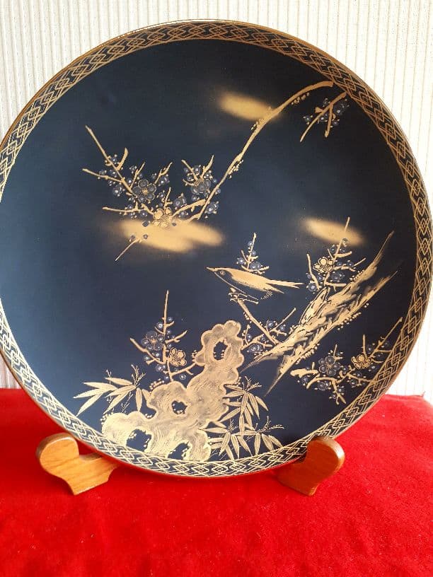 九谷焼、松月の金彩花鳥図飾皿