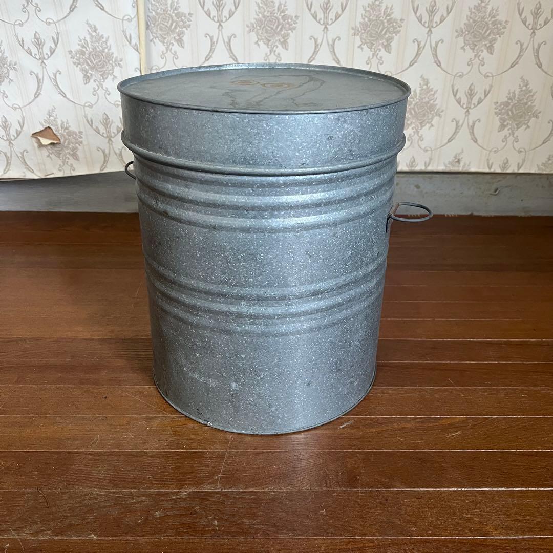 【アンティーク】蓋付き 持ち手付 ブリキ缶 バケツ ダストボックス 古道具