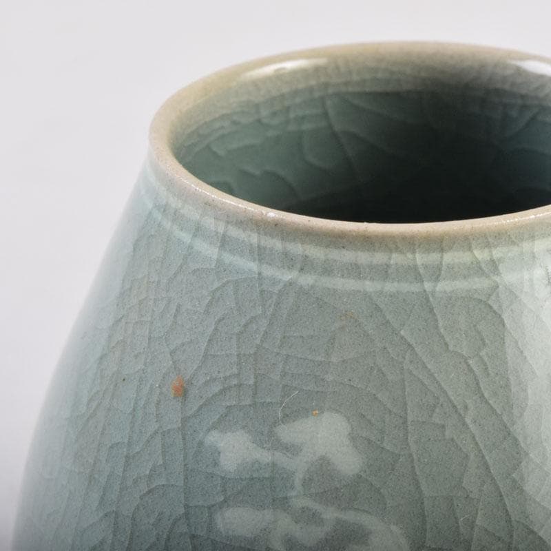 韓国人間文化財　柳海剛（柳根瀅）作　高麗青磁　象嵌鶴文　茶入　共箱　V　8407