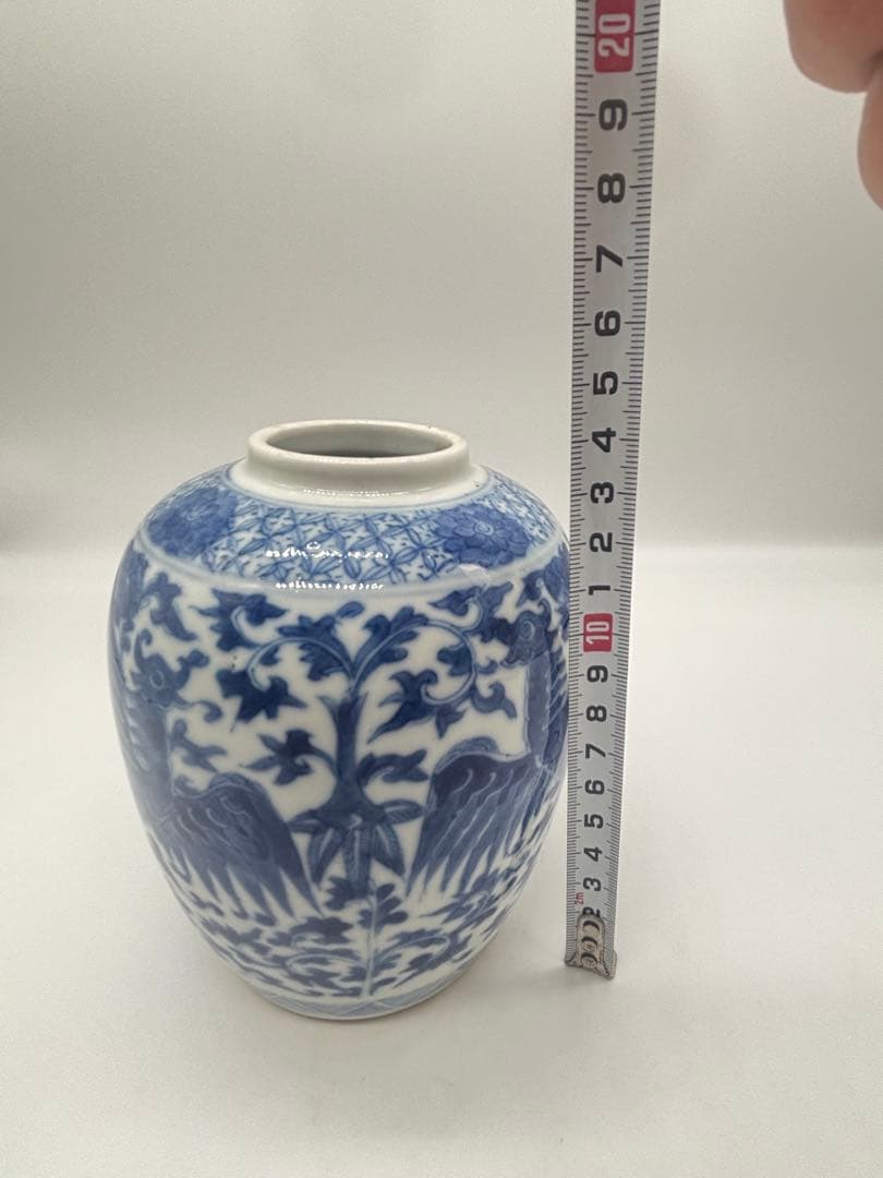 青白磁 花鳥模様 壺 高さ約15cm（清末年）