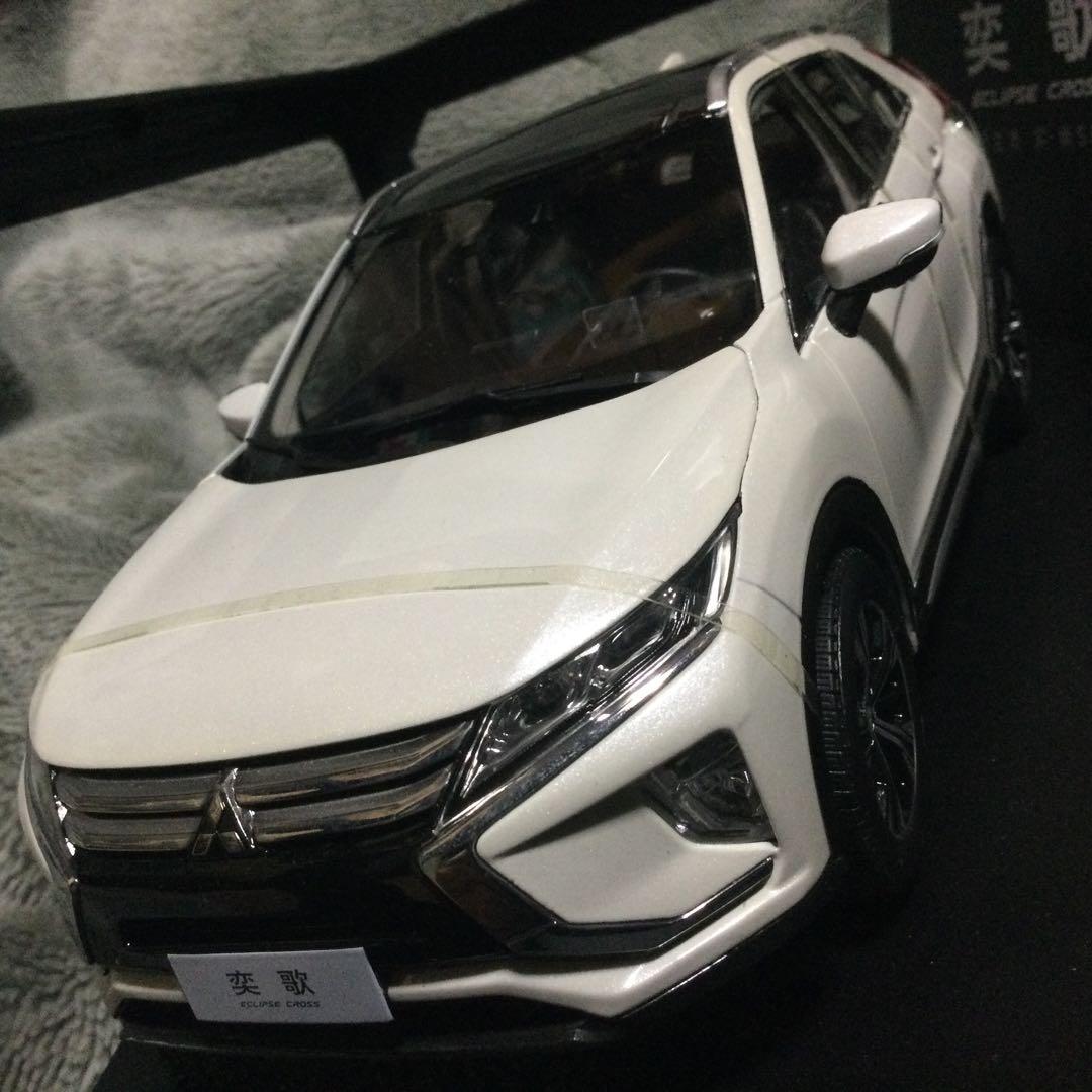 三菱エクリプスクロス　1/18 稀少品ミニチュアカー　ECLIPSE CROSS