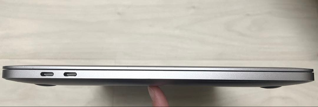 MacBook Pro 2019 13インチ