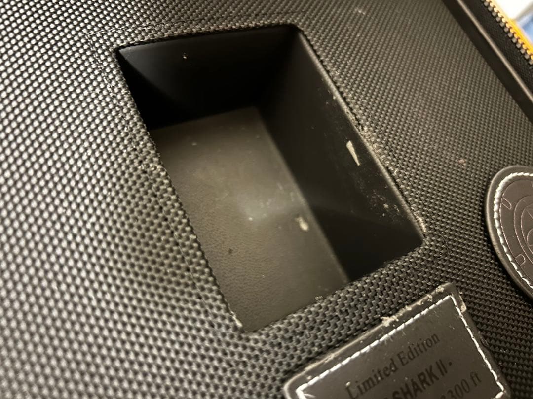 EDOXクラス1アイスシャークⅡ 世界限定100本　96001-37NV-NIV