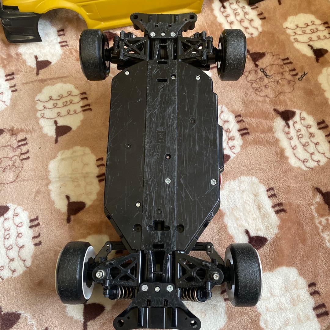 タミヤtt02 シャーシ＋ボディ付き