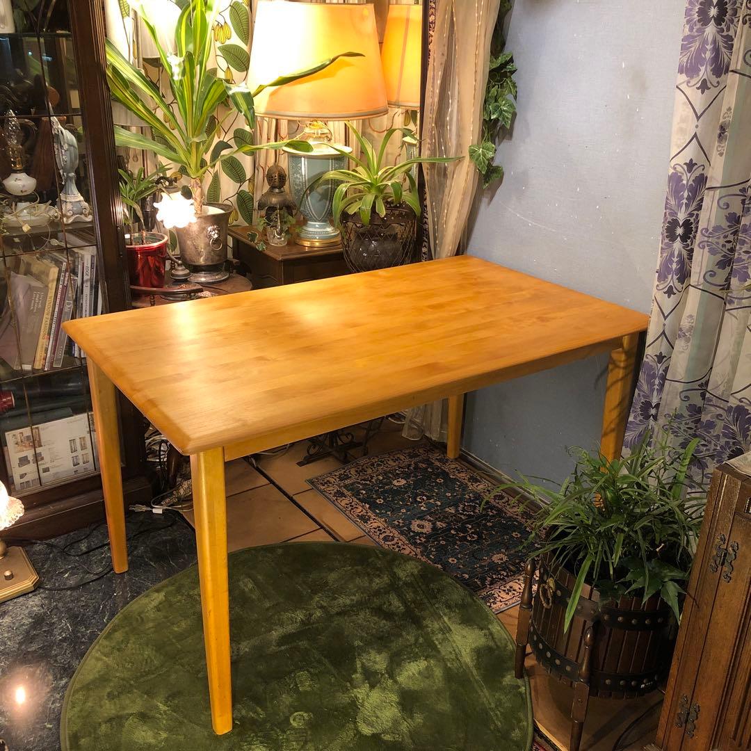 コオロギ　アルダー　ソリッド　オイルフィニッシュダイニングテーブル