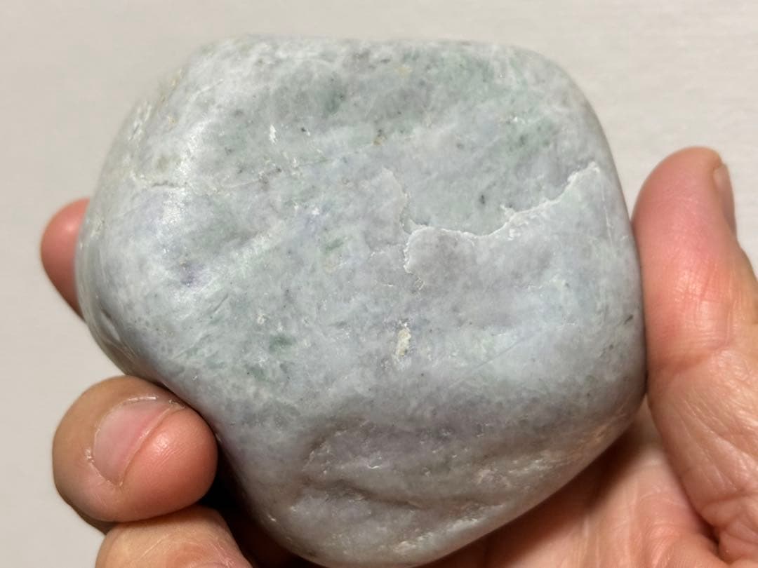 【国石】糸魚川翡翠 翠×紫 翡翠 海石 原石 緑＆ラベンダー 約485ｇ