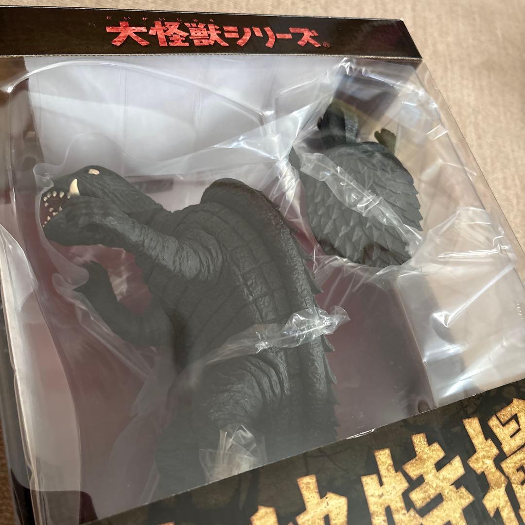 ガメラ　フィギュア　少年リック限定商品