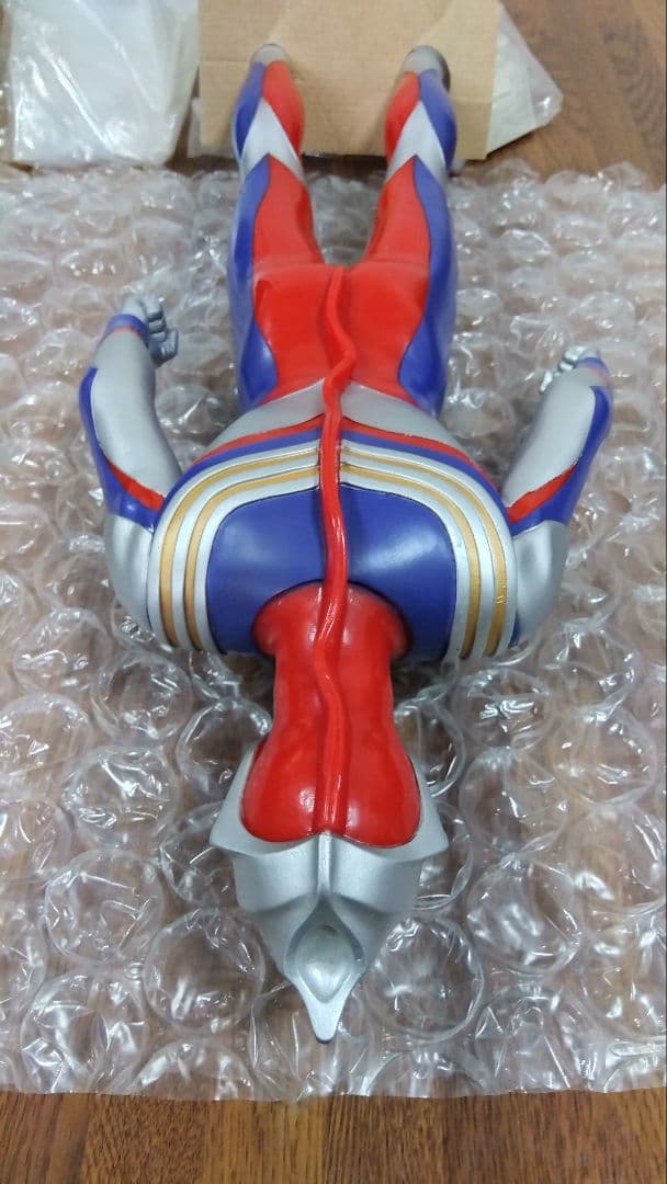 【極上美品】京本コレクション　ウルトラマンティガ　変形劣化なし自立