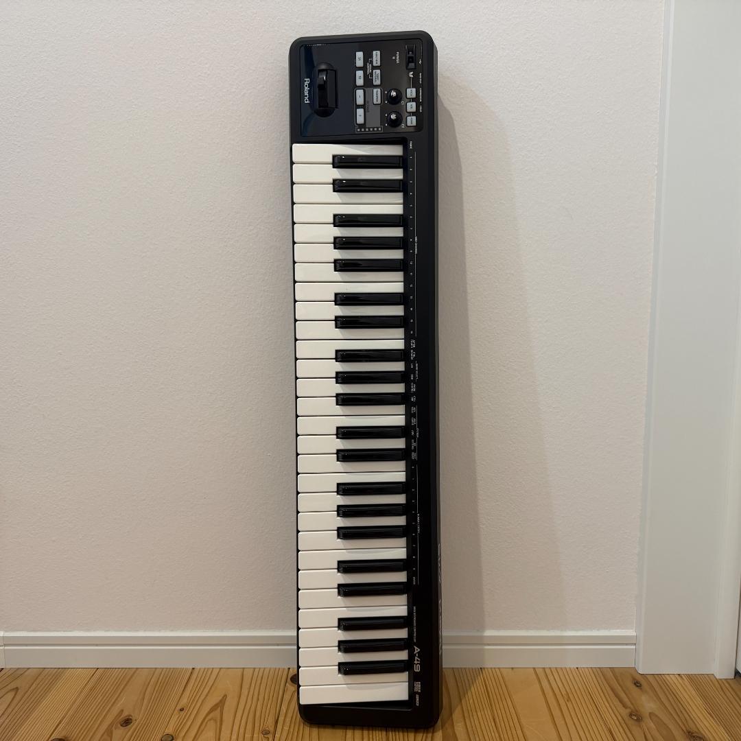 1 / 4 Roland A-49 MIDIキーボード 49鍵+汎用ケース