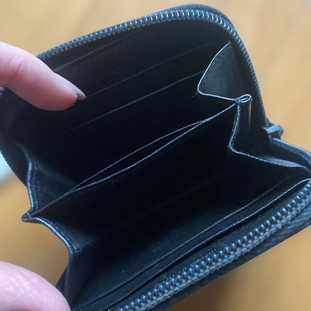 PRADA ブラック 二つ折り財布 ケース