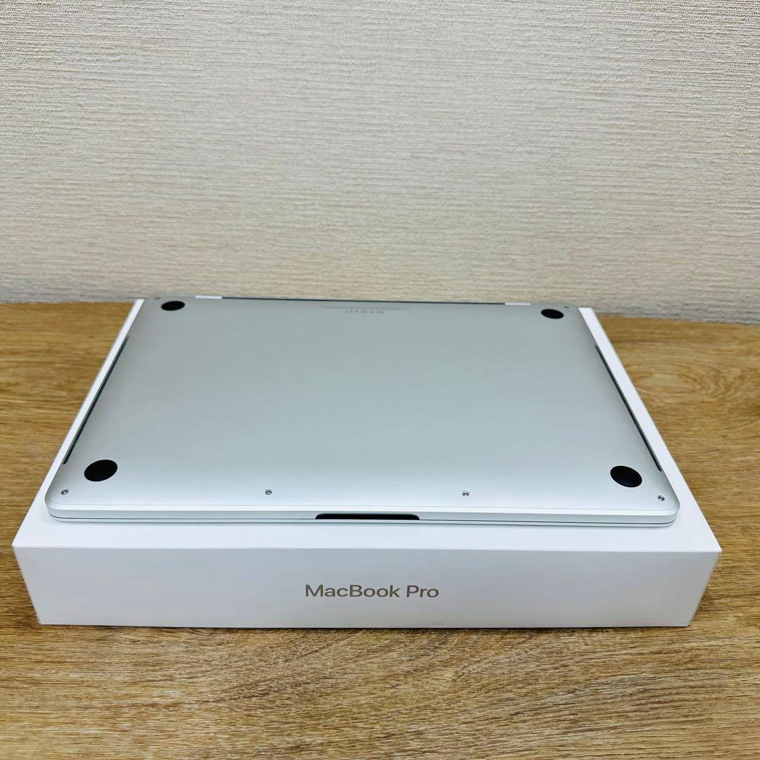 2022年OS】美品MacBook Pro i7／16GB／Office付き