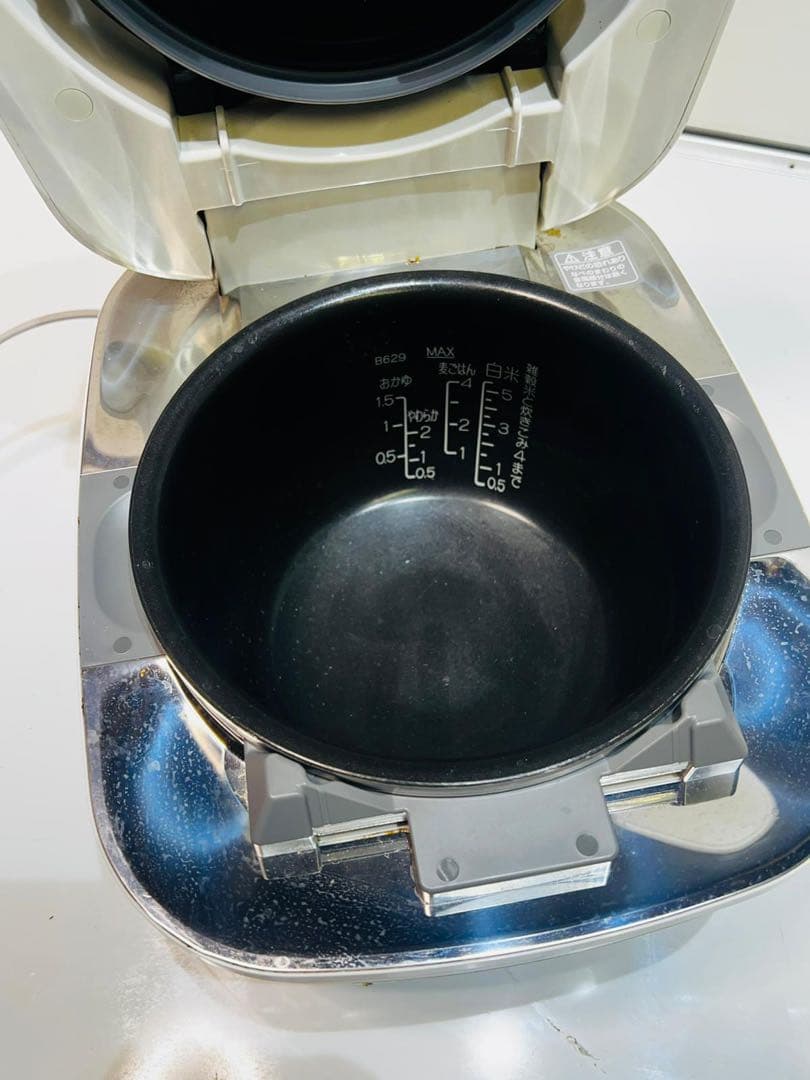 Zoujirushi 象印 NW-FB10 炊飯器 ホワイト 動作品