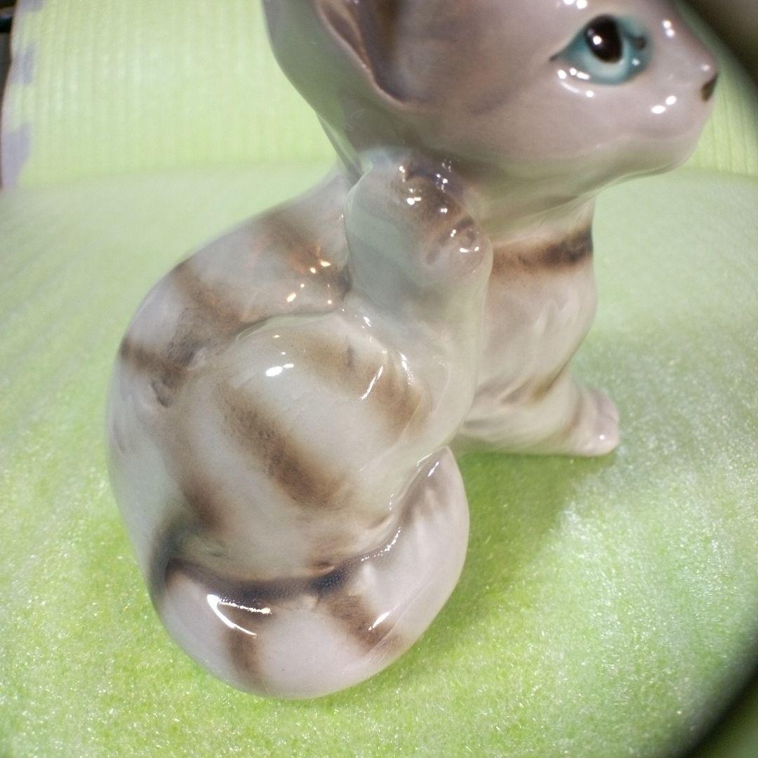 アンティークな猫の置物　サバトラ？　アメリカンショートヘア？