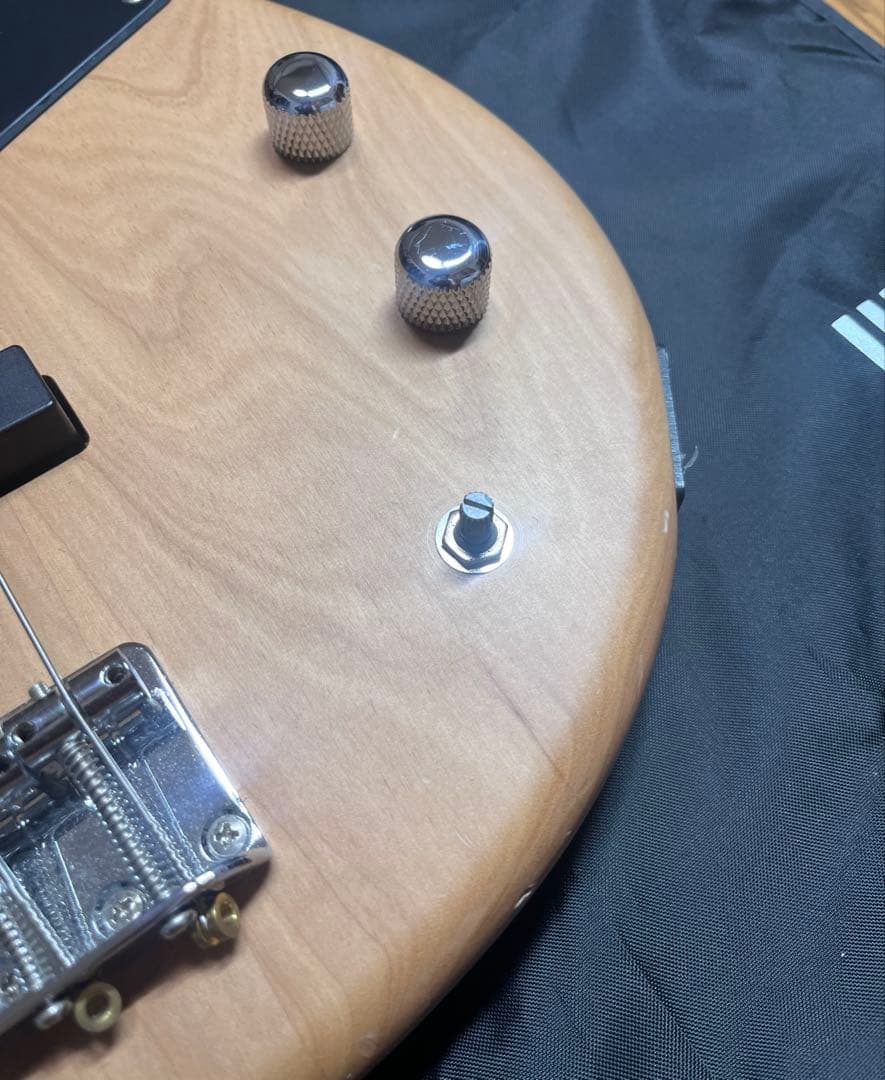 ヤマハYamaha ジャズベースBB234 木目調　中古