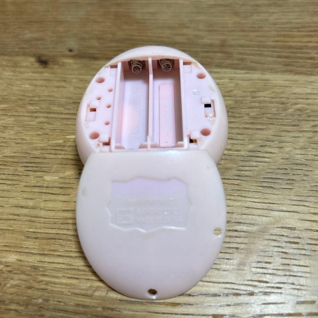 d*3様 たまごっちピース　Tamagotchi P's ピンク本体　たまデコピ