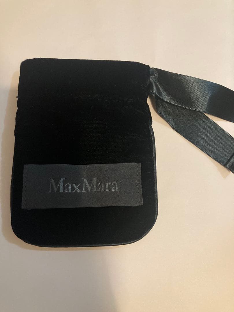 MaxMara テディ　メタル　ブローチ