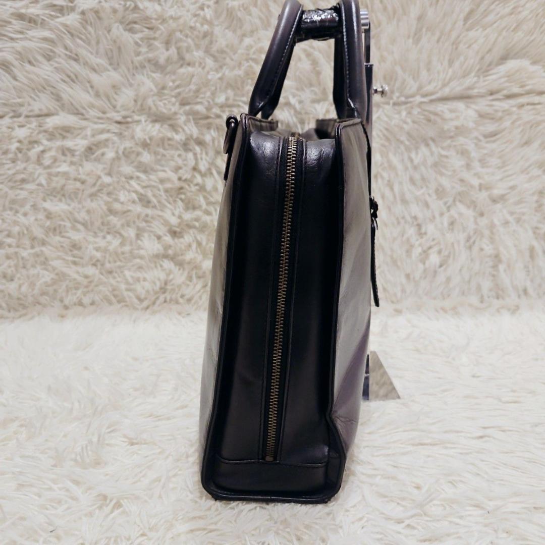 美品 マザーハウス ビジネスバッグ アンティーククラシッレザー A4 ブラック