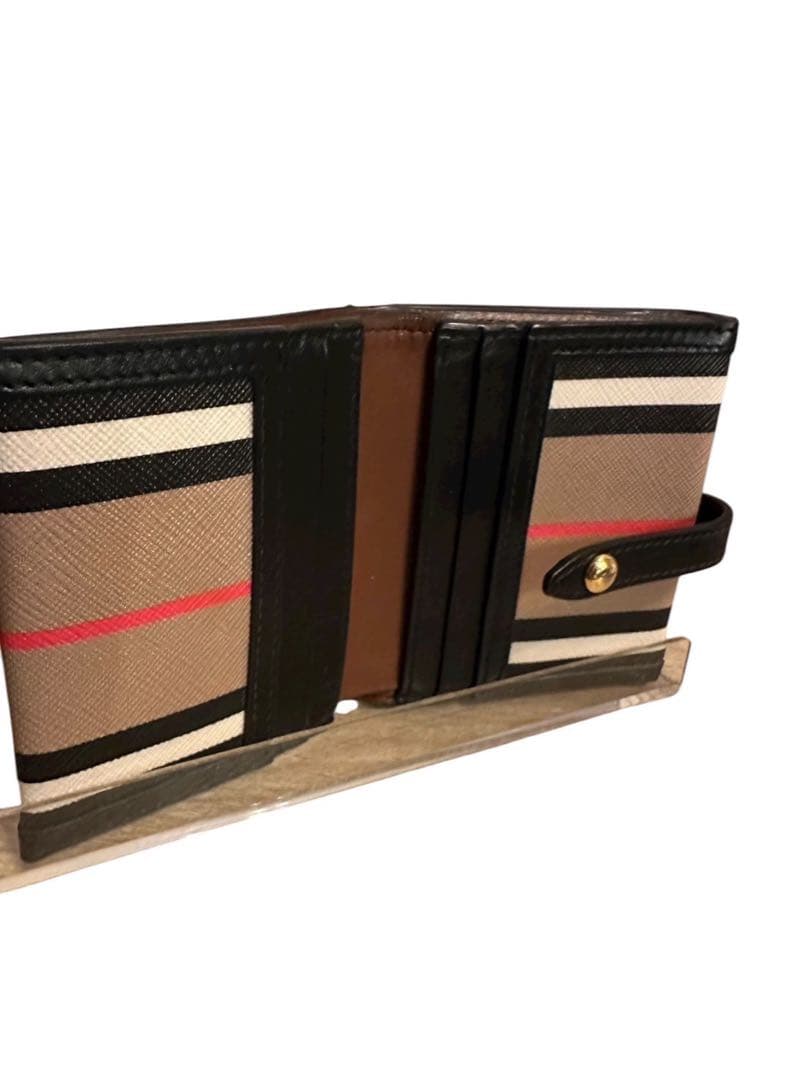 『極美品』Burberry ストライプ 二つ折り財布，最終値下げ