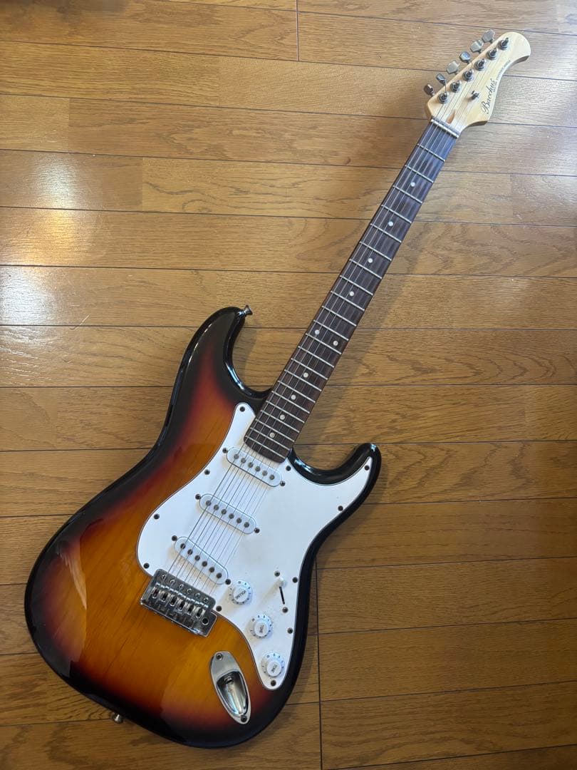 最終値下げ。バッカスストラトキャスター 美品