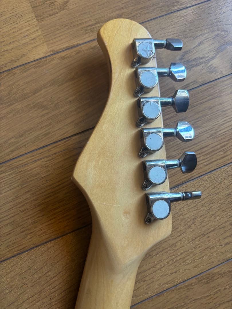 最終値下げ。バッカスストラトキャスター 美品