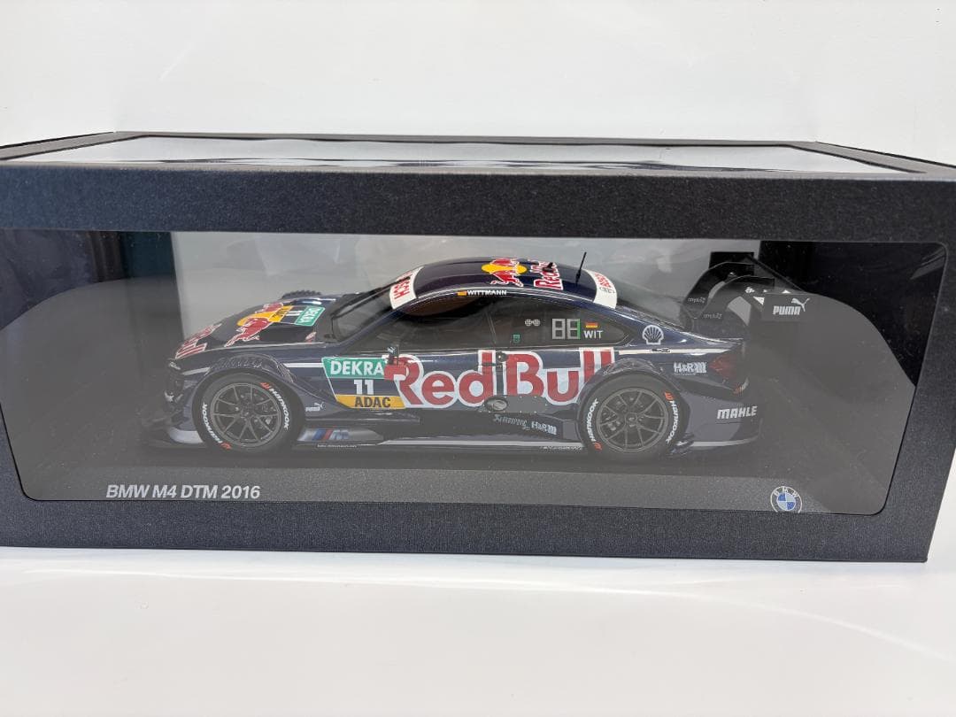 希少【極美品】BMW M4 DTM 2016 1/18 レッドブル仕様