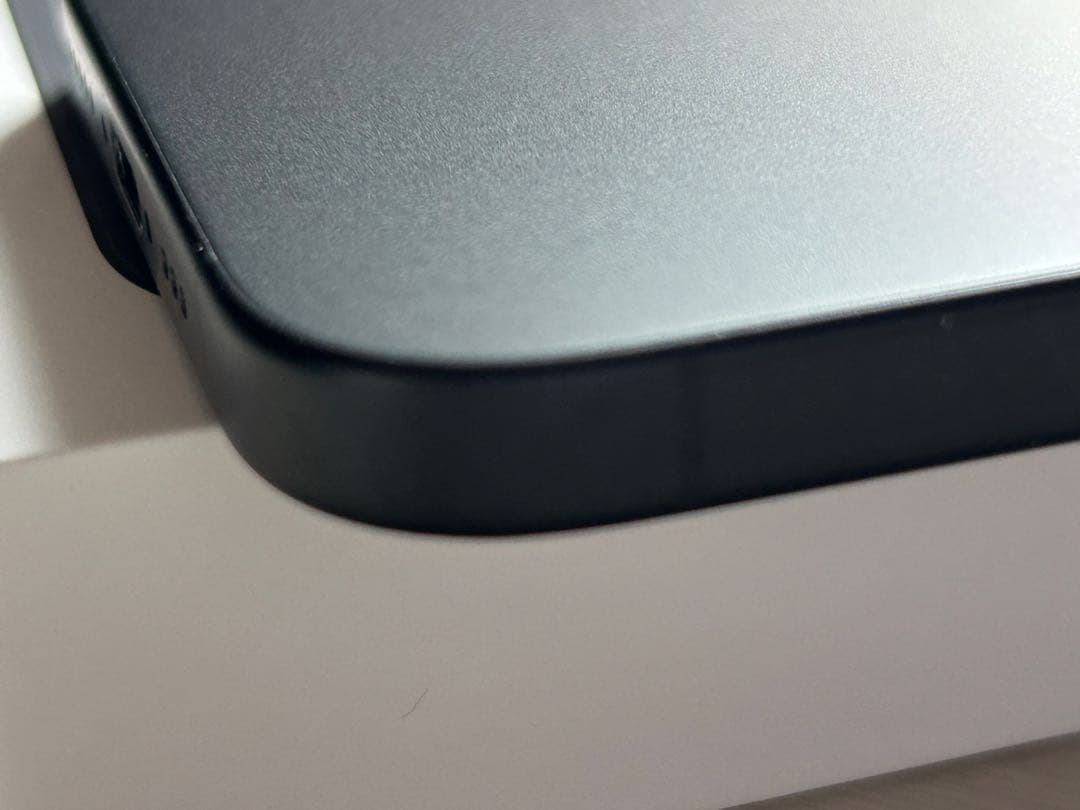 iPhone 16 128ブラック バッテリー100%SIMフリー 残積なし