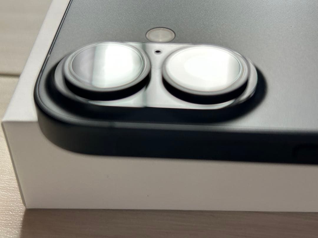 iPhone 16 128ブラック バッテリー100%SIMフリー 残積なし