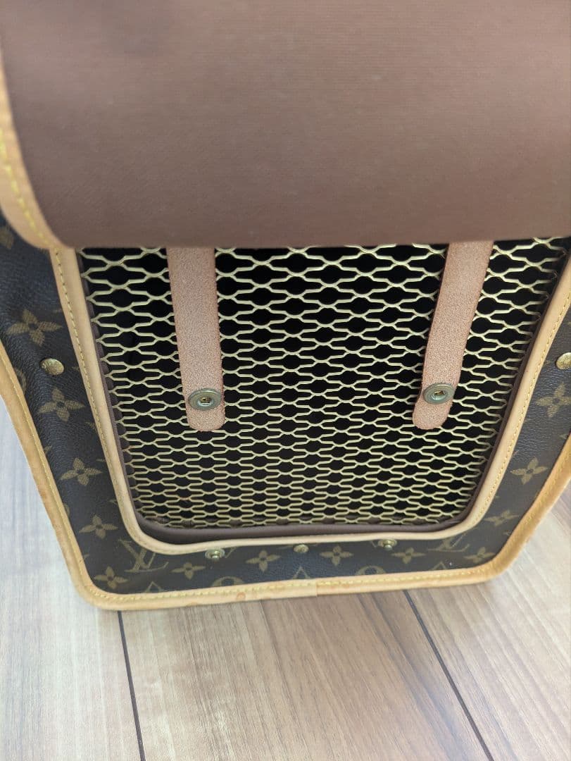 LOUISVUITTON　ペットキャリー