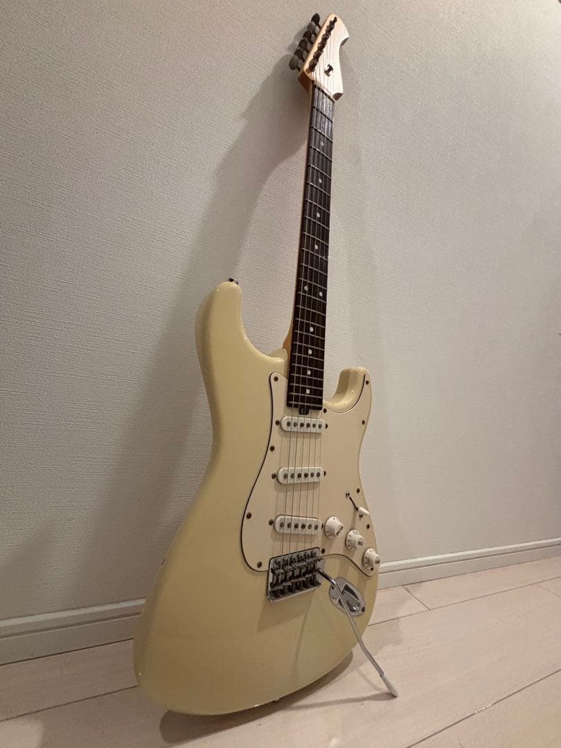 Bacchus グローバルシリーズ　エレキギター アイボリー　アップグレード