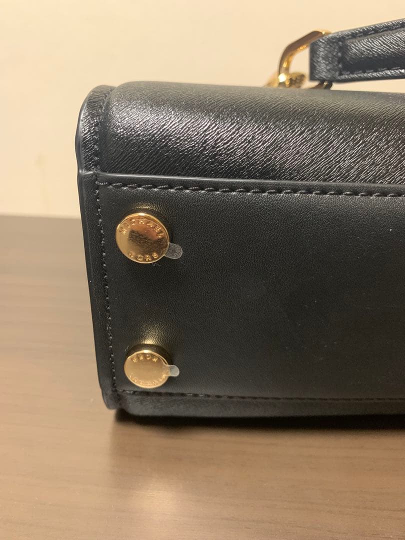 マイケルコース CYNTHIA レザー サッチェル スモール 黒