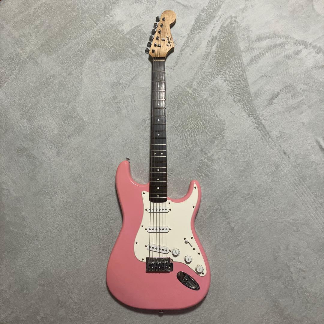 Squier Bullet ストラト ピンクエレキギター
