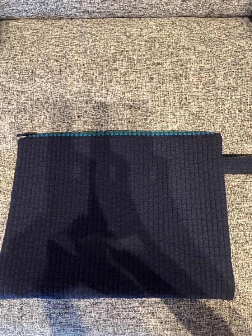 ファミリアピオヌンナルコラボ　ポーチ