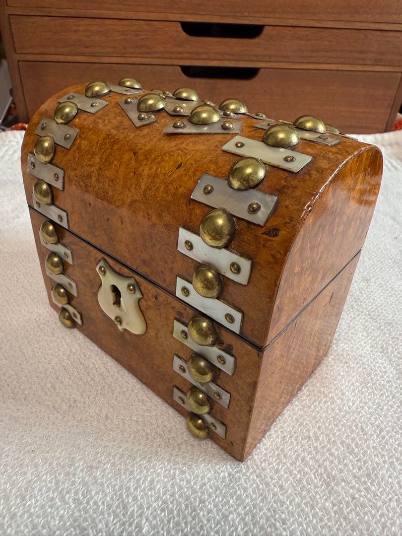 1850年代つけペンバコ、クリスタルインク瓶、螺鈿箱