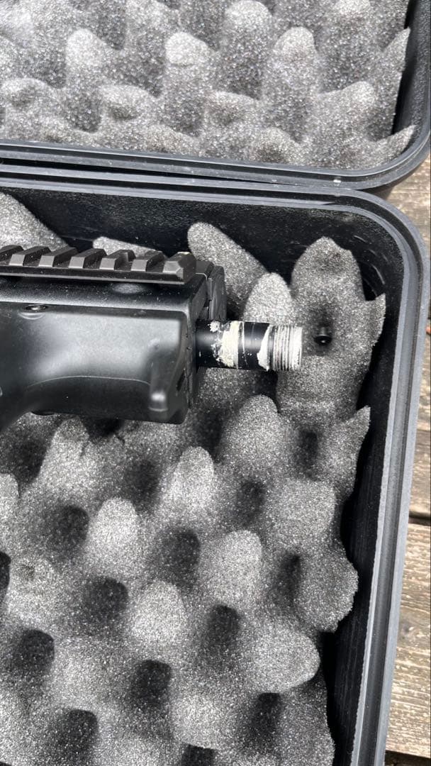 KSC KRISS VECTOR GBB 予備マガジン2本付き