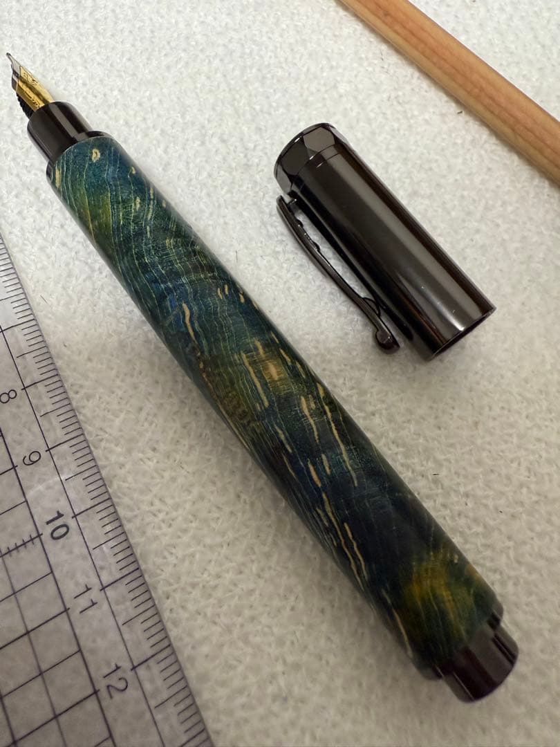 川窪さんの万年筆、絶版