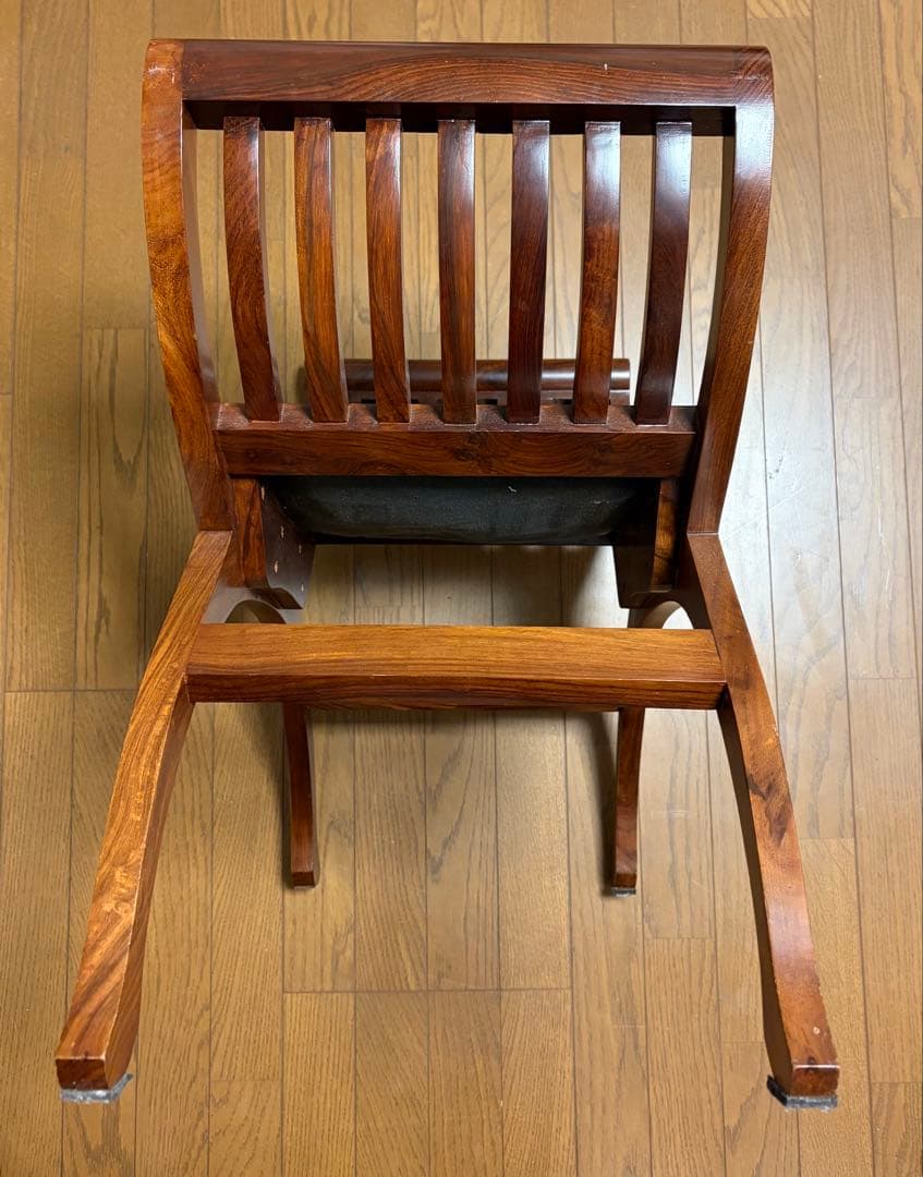 カルティニチェア 鋲打ち スツール レザー 革張 椅子　アジアン　猫足　猫脚