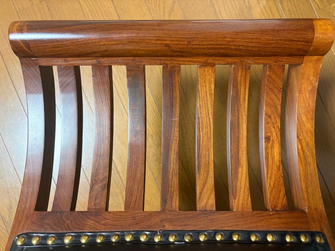 カルティニチェア 鋲打ち スツール レザー 革張 椅子　アジアン　猫足　猫脚