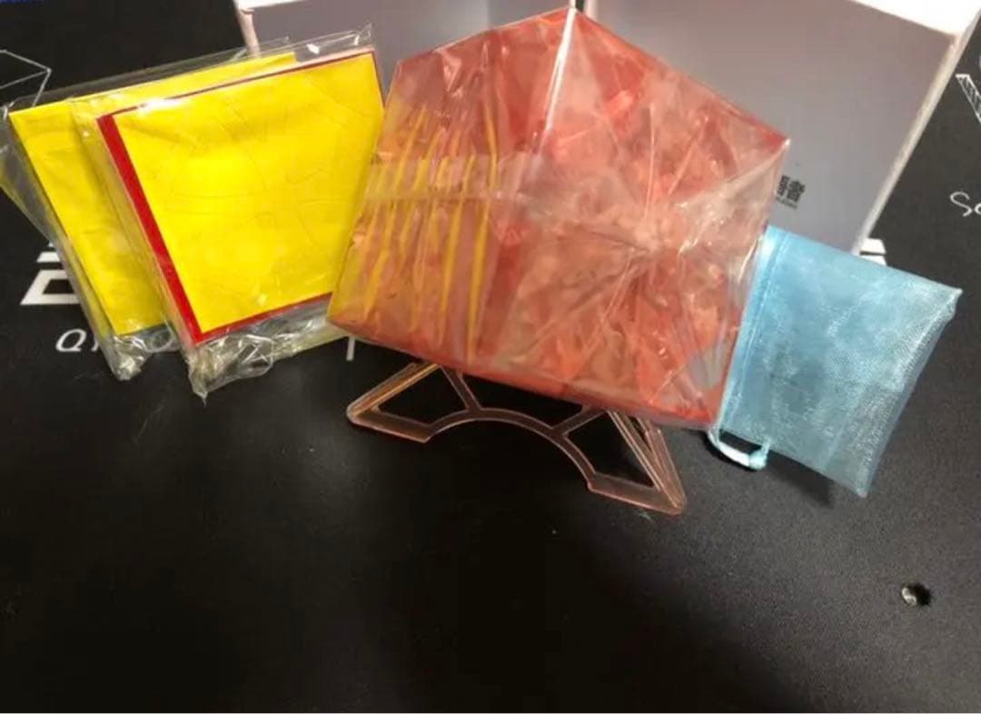 LanLan ヘリコプター　限定版　ルービックキューブ