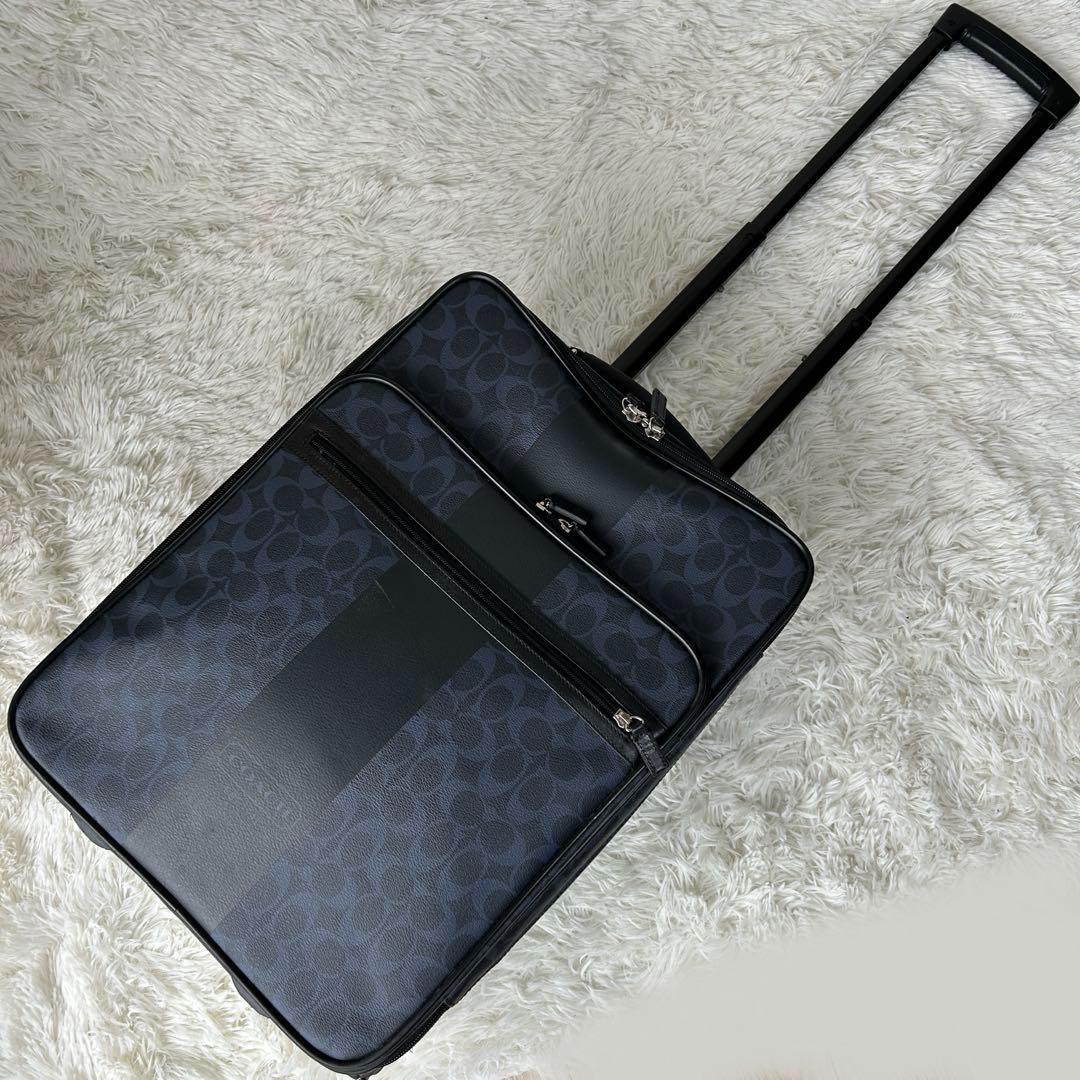 ⭐︎人気⭐︎COACH PVC シグネチャー スーツケース 2泊３日 ネイビー
