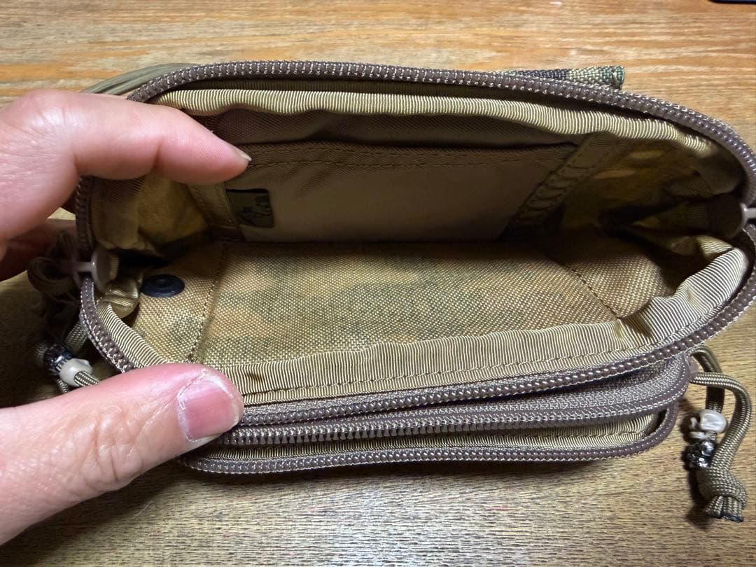 レア物！VOLK MULUTI SEPARATE WALLET POUCH