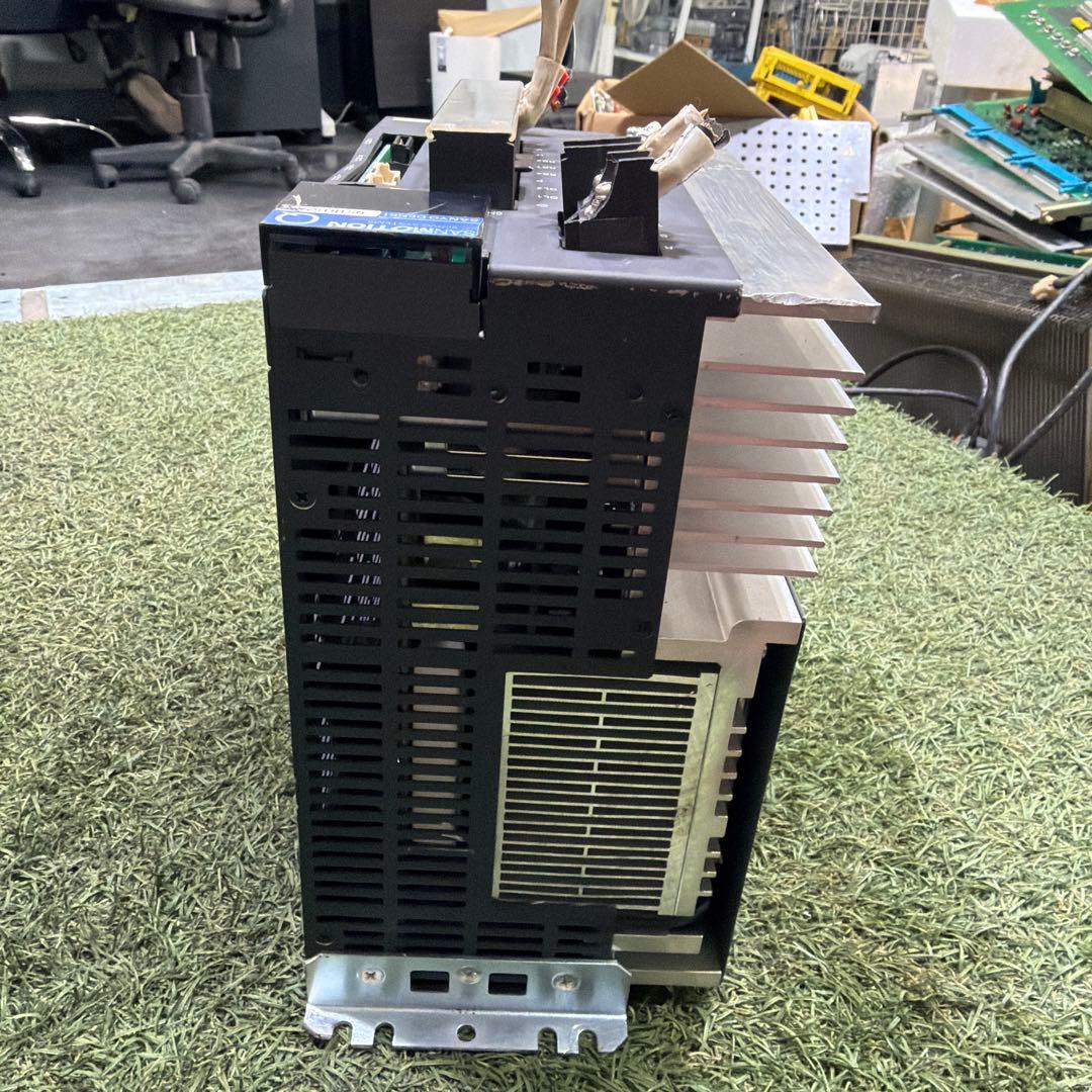 SANYO DENKI QS1B15AY0XX0ZP00 サーボアンプ