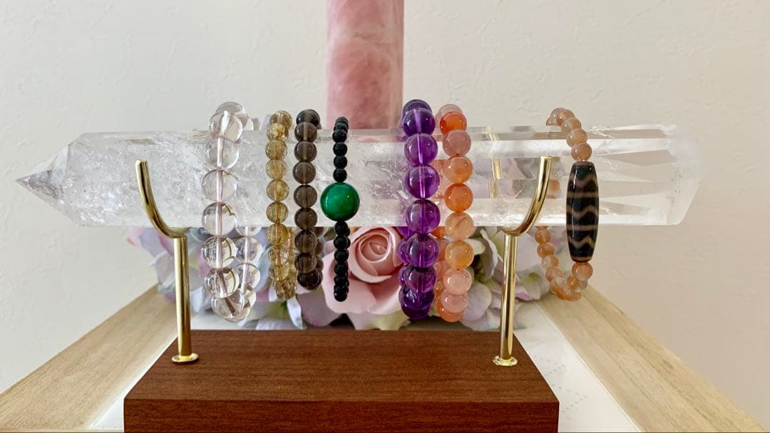 【激推し】天然水晶タワー✴︎虹入り水晶✴︎アイリス水晶ポイント✴︎横置き台座付き