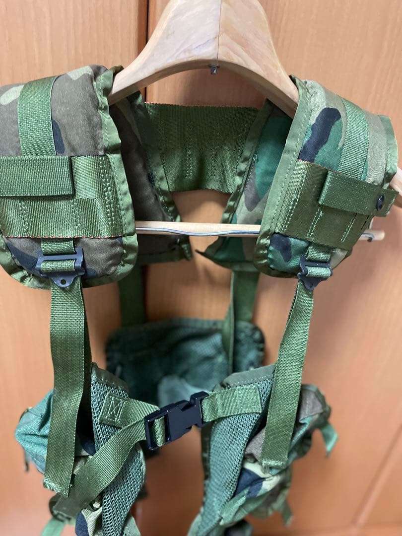 実物　米軍　タクティカルベストVEST ENHANCED TACTICAL